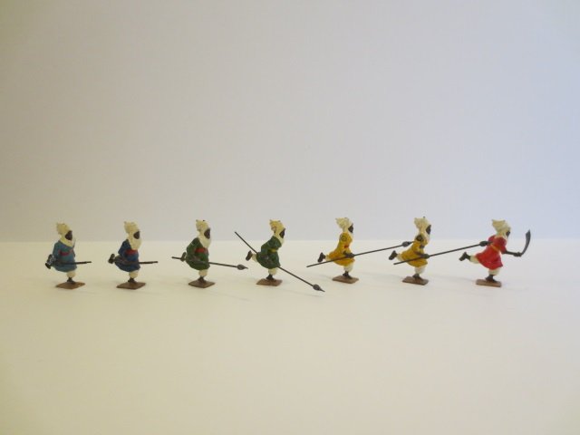 Britains from Set #2046 Arabs Attacking: Post War. 7 pieces, unboxed, condition very good