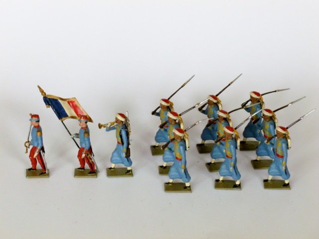 Mignot Turcos: Post War. 12 pieces, unboxed, condition very good