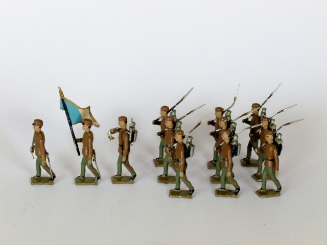 Mignot Portuguese Infantry: Post War. 12 pieces, unboxed, condition very good