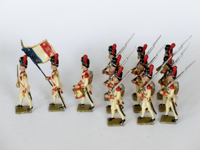 Mignot Louis XIV Infantry: Post War. 12 pieces, unboxed, condition very good