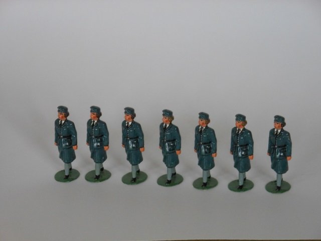 Palmetto German Luftwaffe Females: Post War. 7 pieces, unboxed, condition very good