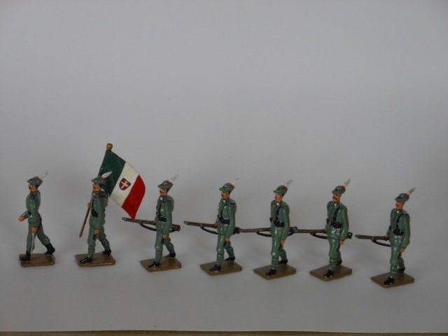 Palmetto Italian Alpine Troops: Post War. 7 pieces, unboxed, condition very good