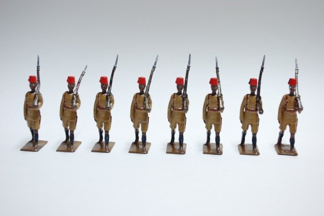 Britains from Set #225 Kings African Rifles: Post War. 8 pieces, unboxed, condition very good