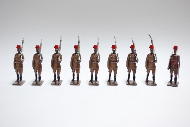 Britians from Set #225 Kings African Rifles: Post War. 9 pieces including a Converted Officer, unboxed, condition very good