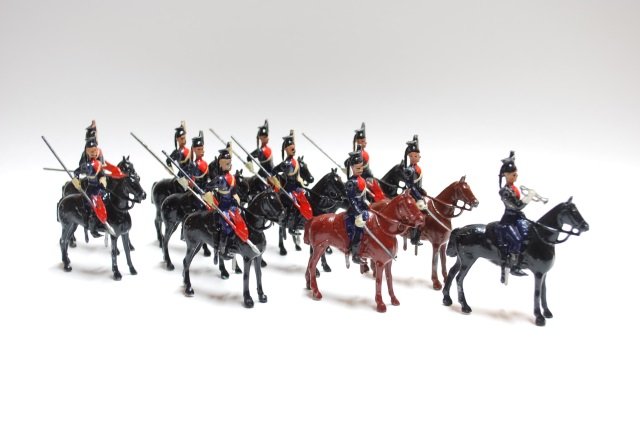 Britains Lancers at Halt: Post War. 11 pieces, unboxed, condition very good