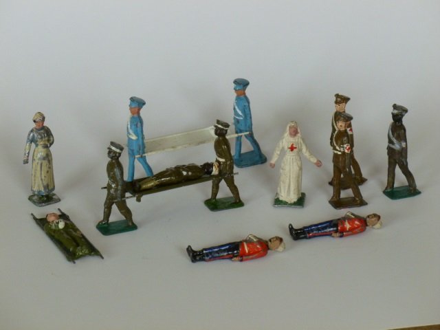 Johillco, Crescent, etc. Medical Figures: Including Ethiopian Stretcher Party, Crescent Stretcher Party, Fry nurse, etc., Pre-War and Post War. 15 pieces, unboxed, condition very good