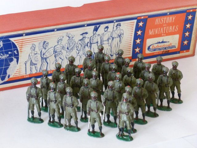 Authenticast Indian Sikhs: Post War. With original generic box, 30 pieces, condition very good, box good