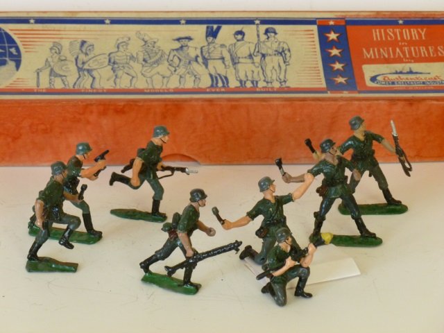 Authenticast German WWII: Post War. With original generic box, 8 pieces, condition very good, box good