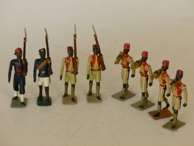 SAE King's African Rifles: Sudanese and other North African Regiments. Post War. 8 pieces, unboxed, condition very good