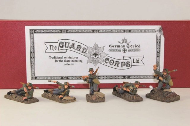 The Guard Corps German Series: WWI German Storm Troopers #30G Excellent with Box 5 pieces.