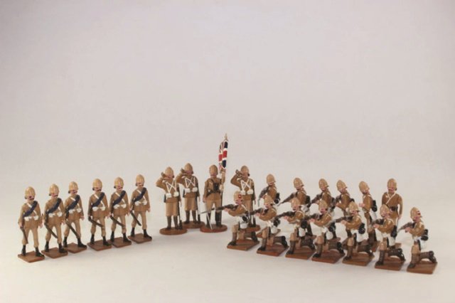Trophy Sudan Wars: Assorted Action and Marching Posts Excellent No Box 16 pieces.