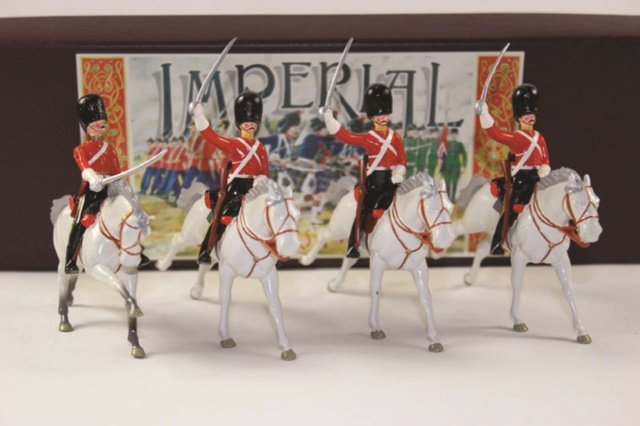 Imperial Crimean War Cavalry 1854: 2nd Dragoon Guards #71 Officer #70 Excellent With Box 4 Pieces.