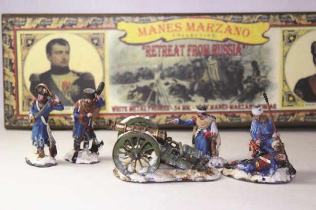 Manes Marzano Retreat from Russia: Russian Army Cannon Crew Excellent Crew Excellent Condition With Box 5 Pieces.