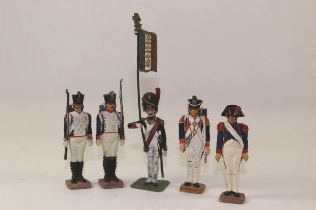 Ballada and Stadden Napoleonics: (Damage to 2 Bayonets) Good/Very Good Condition No Box 5 Pieces.