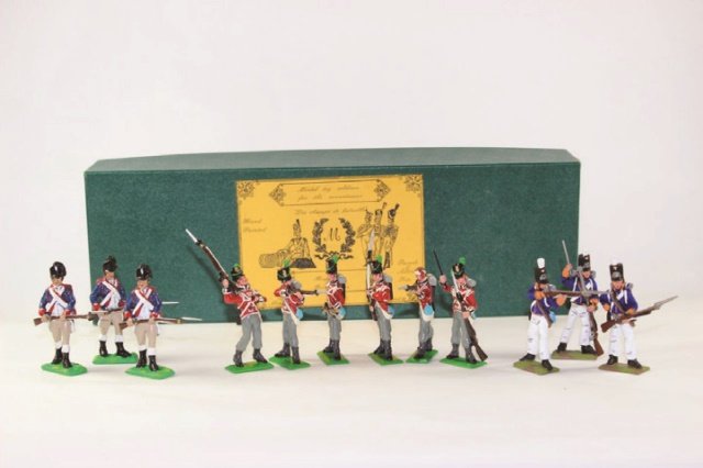 Mulberry Miniatures Napoleonic Armies: Dutch Army At Waterloo 1815 Privates in Fighting Poses (X3) PennState Regiment 3 Standing Firing BN37 2nd Foot Coldstream Guards Light Company at Waterloo Excellent With Box 12 Pieces.