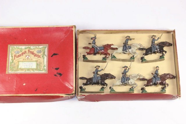 CBG Mignot American Civil War: Cavalry Confederate Very Good/Excellent Condition With Box 12 Pieces.