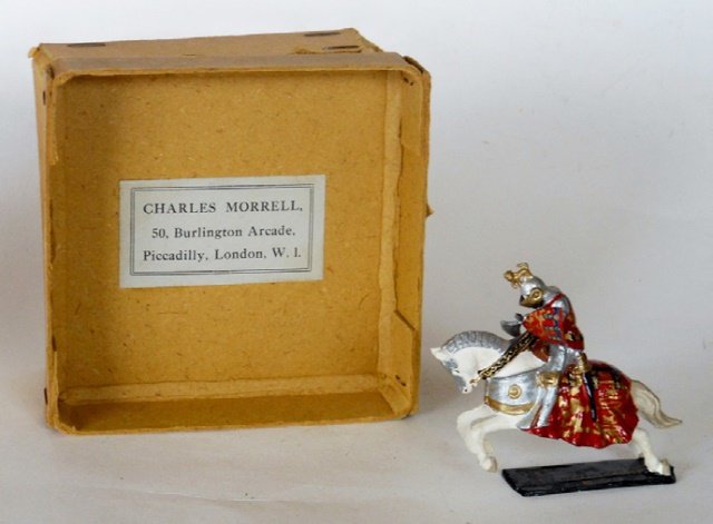 Courtenay #M1: Earl of Lancaster. With an original box. Purchased from Charles Morrell -Burlington Arcade, London. Condition excellent. Box excellent.