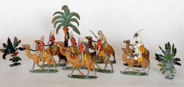 Heyde Arabs: British Camel Corps. Arabs and foliage. 11 pieces. Pre-War. Condition Good. Unboxed.