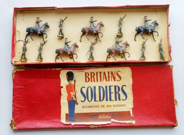 Britains Set #267 U.S. Army Display Cavalry: Post War. 12 pieces. Tied in original R.O.A.N. box. Condition excellent. Box good, but missing part of front label.