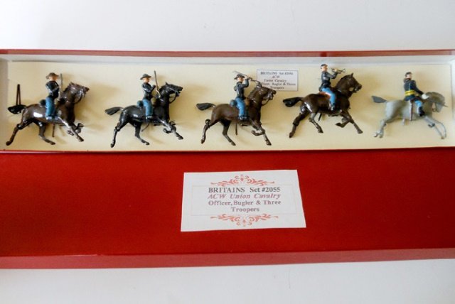 Britains Set #2056 Union Cavalry: Post War. 5 pieces. In plain red box. Condition excellent.