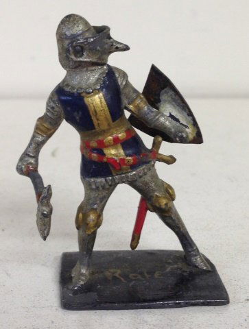 Courtenay- Rafe Shelton #18: Rare early figure with moveable visor. 1 Piece. Pre War. Condition Very Good.