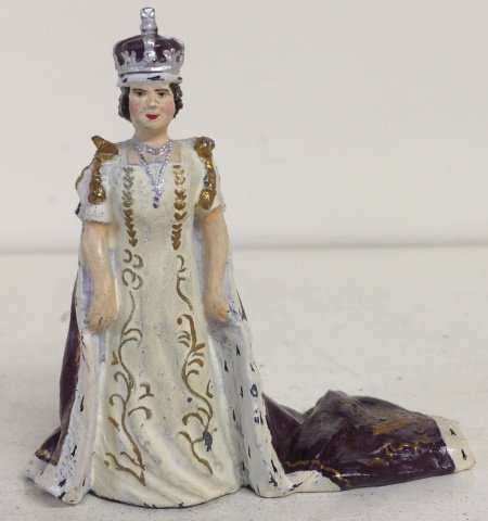 Courtenay- Queen Elizabeth: 1 Piece. Post War. Condition Excellent.