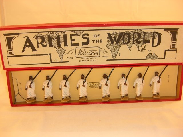 Britains #1425 Abyssinian Tribesmen: Britains #1425 Abyssinian Tribesmen tied in box; condition of box very good; post war.