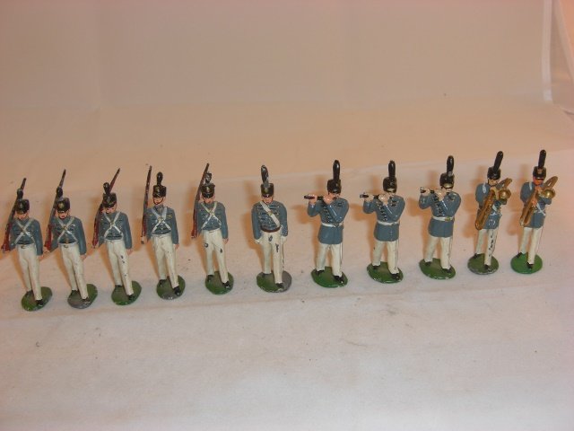 Timpo West Point Cadets: Timpo West Point Cadets; 1 at slope had head repair & is loose; condition excellent; 11 pieces.
