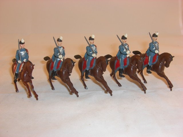 Britains from #2018 Danish Guard Hussars: Britains from #2018 Danish Guard Hussars, Review Order; 4 troopers, 1 officer; condition pristine; 5 pieces; post war.
