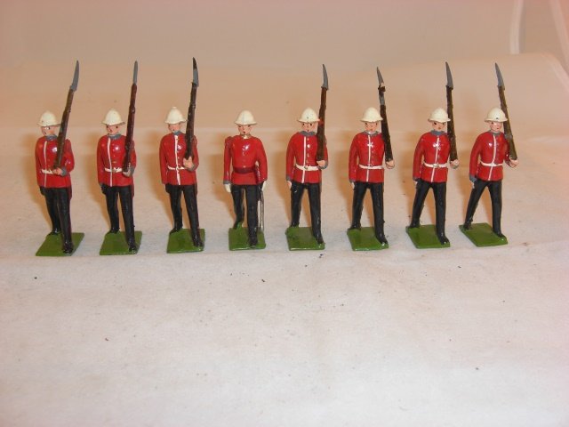 Britains #1622 Princess Patricia’s Canadian Inf.: Britains #1622 Princess Patricia’s Canadian Light Infantry; condition pristine; 8 pieces; post war.