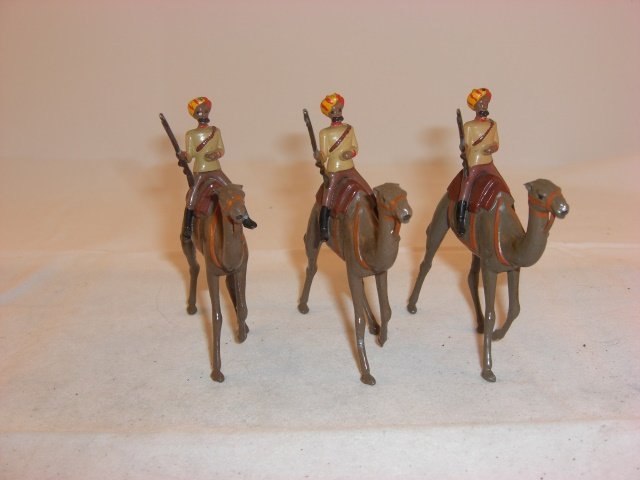 Britains #123 Bikanir Camel Corp: Britains #123 Bikanir Camel Corps; condition excellent; 3 figures; post war.