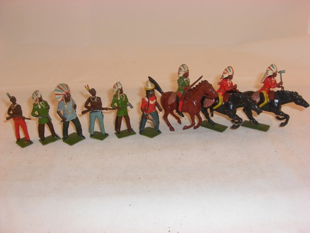 Britains from #150 & #152 American Indians: Britains from #150 & #152 American Indians; mounted man’s weapon broken off; condition excellent; 9 pieces; post war.