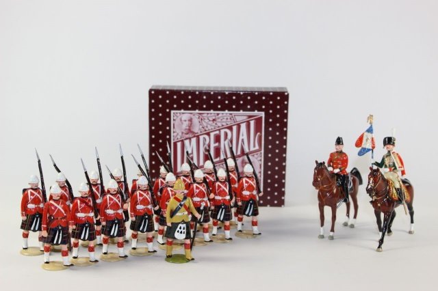 Imperial Highlanders: Cameron Highlanders, White Helmets, 1 Officer, 1 Color Sgt. 15 Marching, 1 Band Master/1-#97 Chasseurs A Cheval, Std. Bearer Excellent Condition 1 Original Box, 21 Pieces.