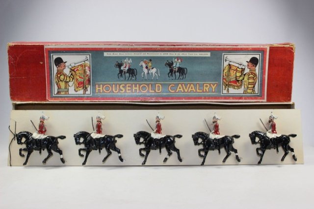 John Hill and Co Lifeguards: Ref.105 Household Cavalry Excellent With Box Lid is Rough 5 Pieces.