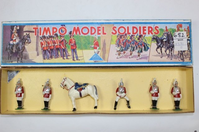 Timpo Life Guards: #303 On Foot With Mounted Officer Near Mint With Box 6 Pieces.