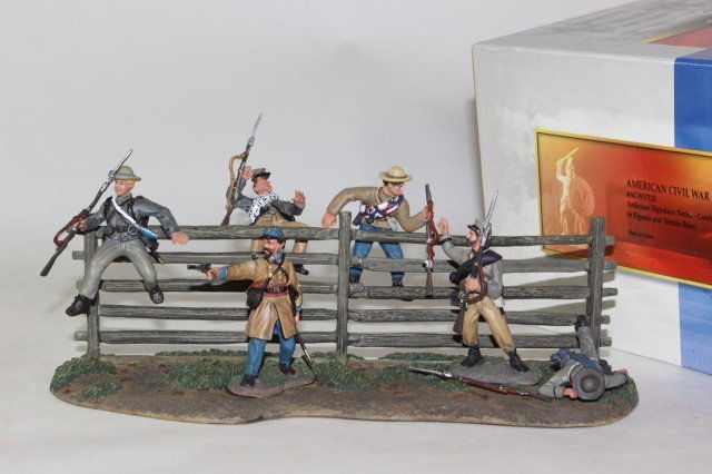 Conte American Civil War: ACW 57112 - 6 Figures and Terrain Base Excellent Condition With Box 8 Pieces.
