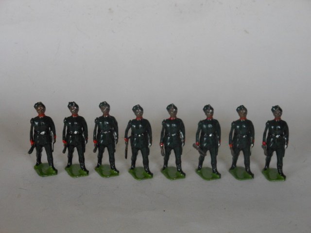 Britains Set #197 Gurkha Rifles: Post War. Unboxed. 8 Pieces. Condition Very Good.