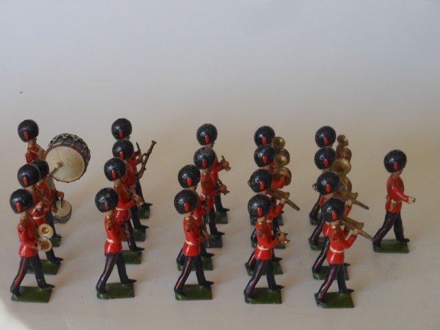 Britains From Set #37 Coldstream Guards Band: Pre-War. 20 Pieces. Unboxed. Drum Major is missing his mace.