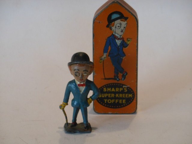 Britains Sir Kreamy Knut with original Toffee: Tin.# 22xx (Toffee not included). Condition Very Good.