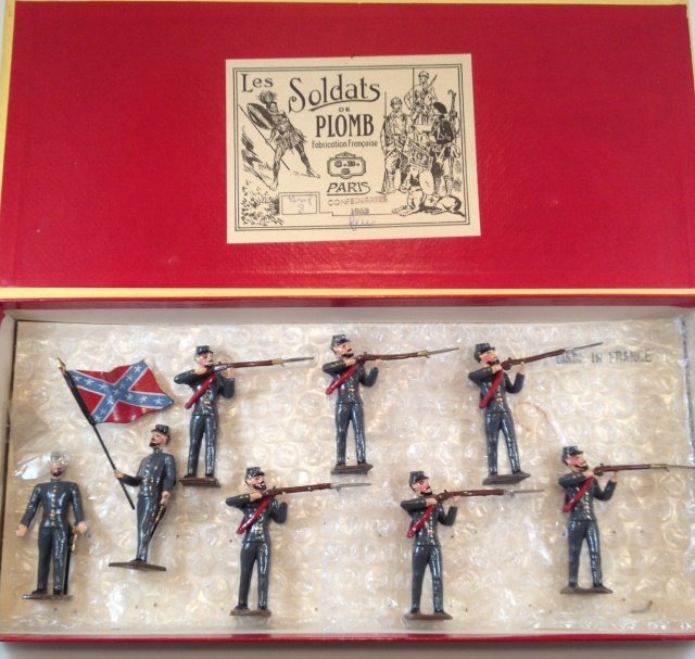 Mignot Confederates 1863: 8 pieces. Condition Excellent. Box Very Good. Post War.