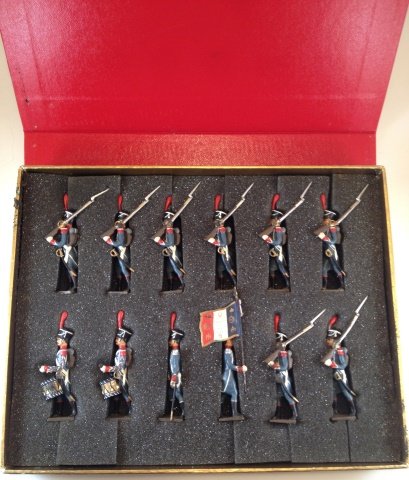Mignot Fusiliers Saint Cyr: 12 pieces. Condition Excellent. Box Excellent. Post War.