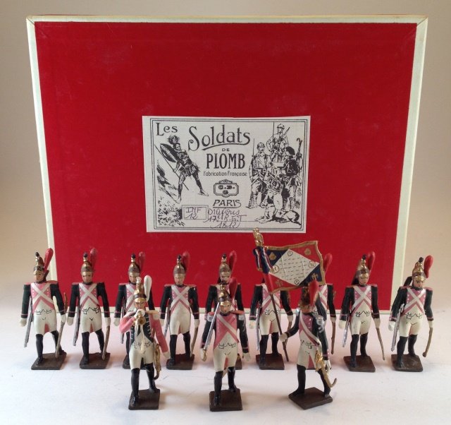 Mignot Prapous 17th Regiment 1812: 12 pieces. Condition Excellent. Box Excellent. Post War.
