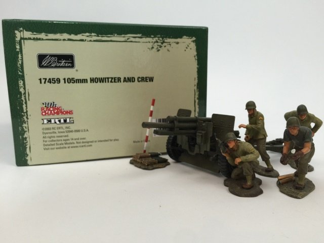 W Britain 105mm Howitzer & Crew Set #17459: World War II. With original box. 6 pieces. Condition Excellent.