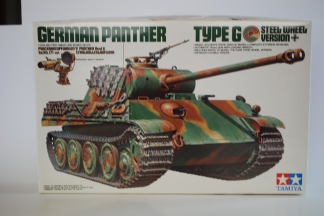 Tamiya, German Panther Tank kit: Kit. In original box.
