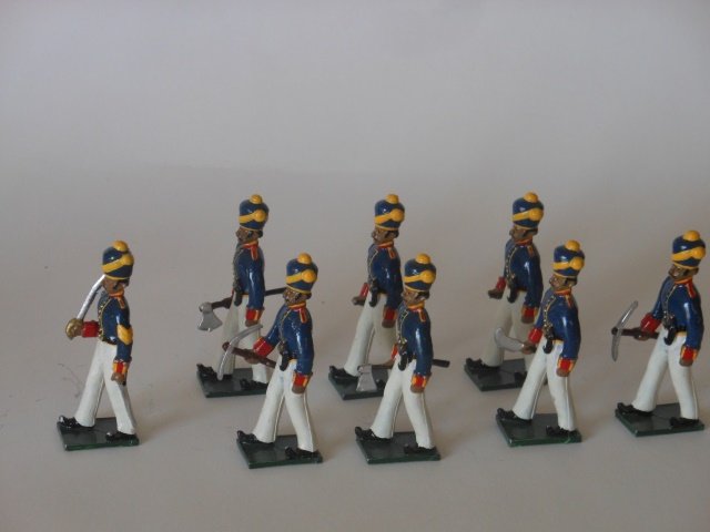 Nostalgia Set #350 Madras Gun Lascars: 8 Pieces. (2 missing tool ends) Unboxed. Condition good.