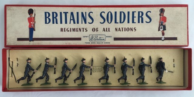 Britains Set #143 French Matelots: Post War. Originally tied in original R. O. A. N. box. 8 pieces. Condition figures pristine. Condition box pristine.