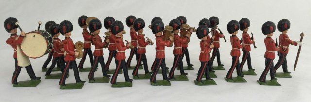 Britains Set #37 Full Band of Coldstream Guards: Post War. Unboxed. 21 pieces. Condition figures very good; one non-matching figure.