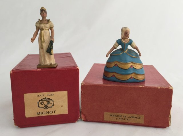 Mignot Marie Antoinette & Princess de Lamballe: Post War. With their original boxes. 2 pieces. Condition figures excellent. Condition box excellent.