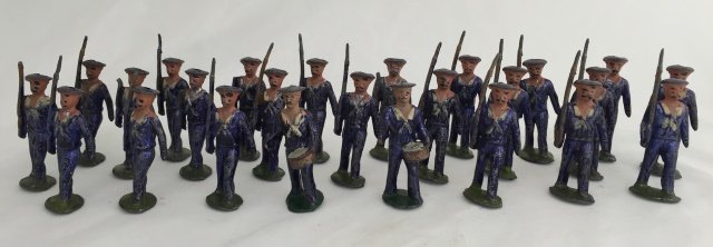 William Felix Sailors: Early American figures. Circa 1900. Unboxed. 25 pieces. Condition figures good; 9 rifle tips missing and 1 arm missing.