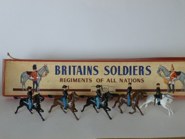 Britains Set #2056 Union Cavalry: Post War. 5 pieces untied in original R.O.A.N. box. Condition very good. Box good (4 corners of lid split)